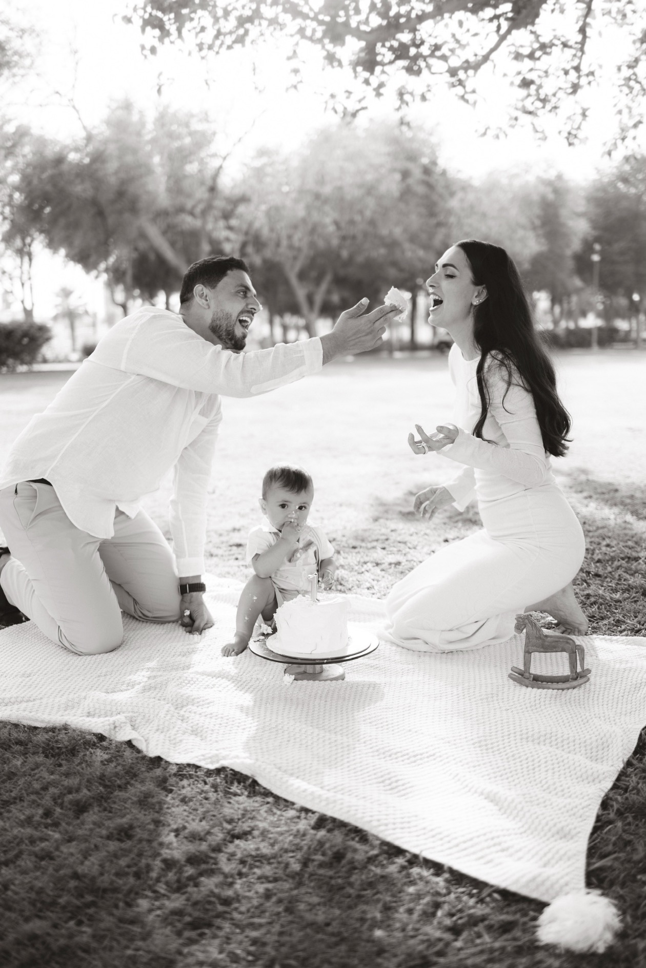 First Birthday Picnic – Families photography in Dubai by Elina K.