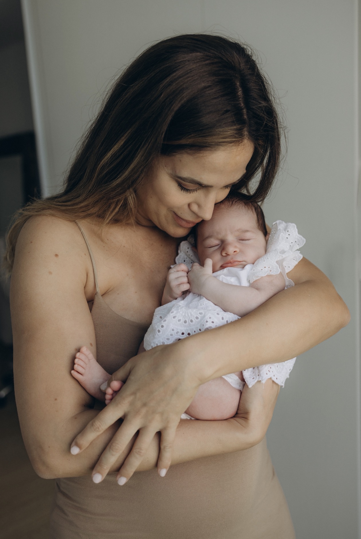 Newborns photography in Dubai by Elina K.