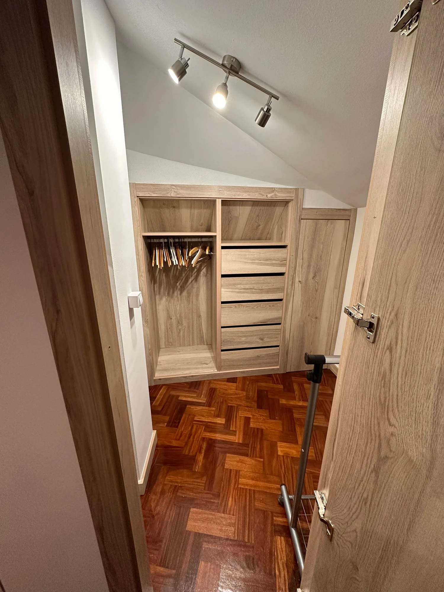 Reforma integral - estudio Silla del rey (Oviedo) — Después 10