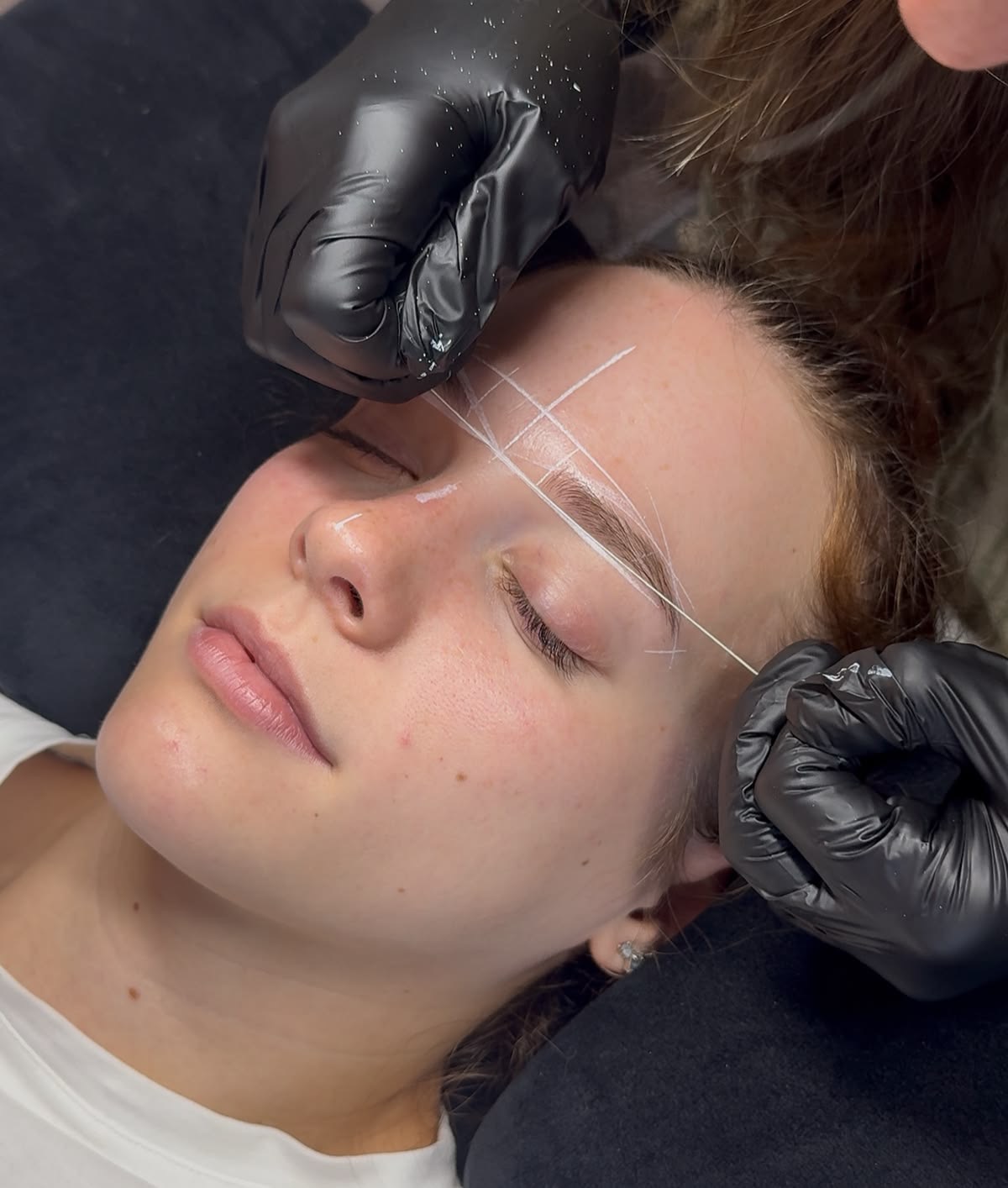 Restructuration & épilation des sourcils — Ninaa Beauty