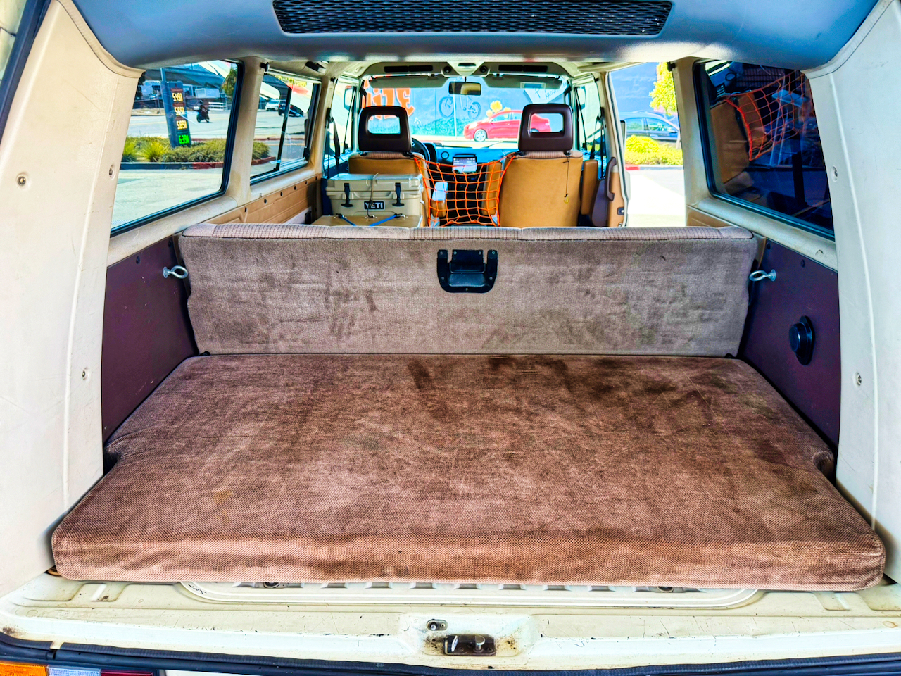 Rear berth platform looking forward through the cabin