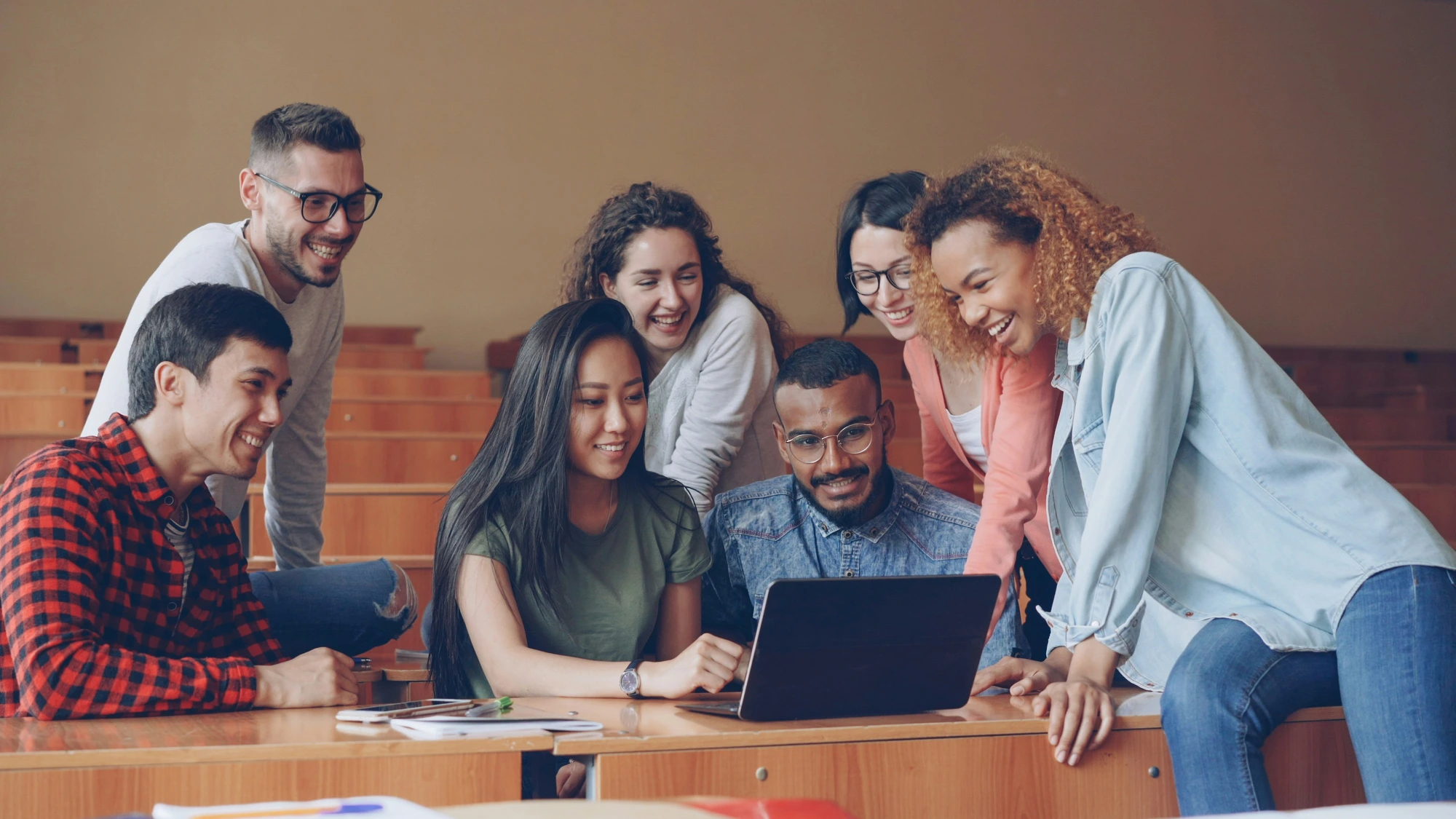 11 Genius Ways to Save Money as a Student (Without Sacrificing Fun!)